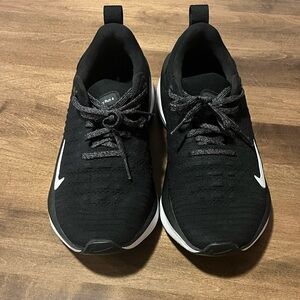 NWOT Women’s Nike React X Infinity Run 4